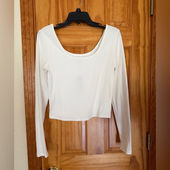 wild fable Tops - NWT Wild Fable White Ribbed Scoop Neck Long Sleeve Top size Large